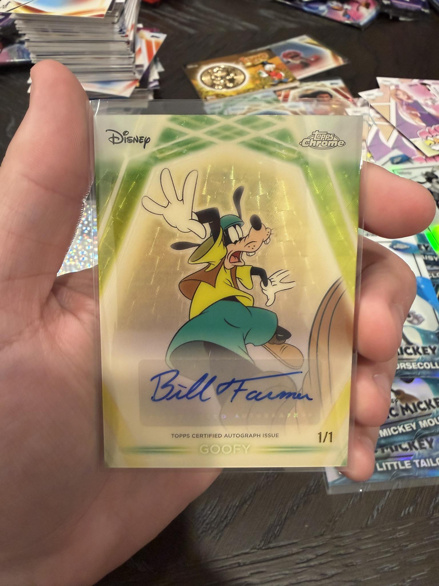 Just pulled Minnie 1/1 Auto Super Refractor!! Disney Neon - $25