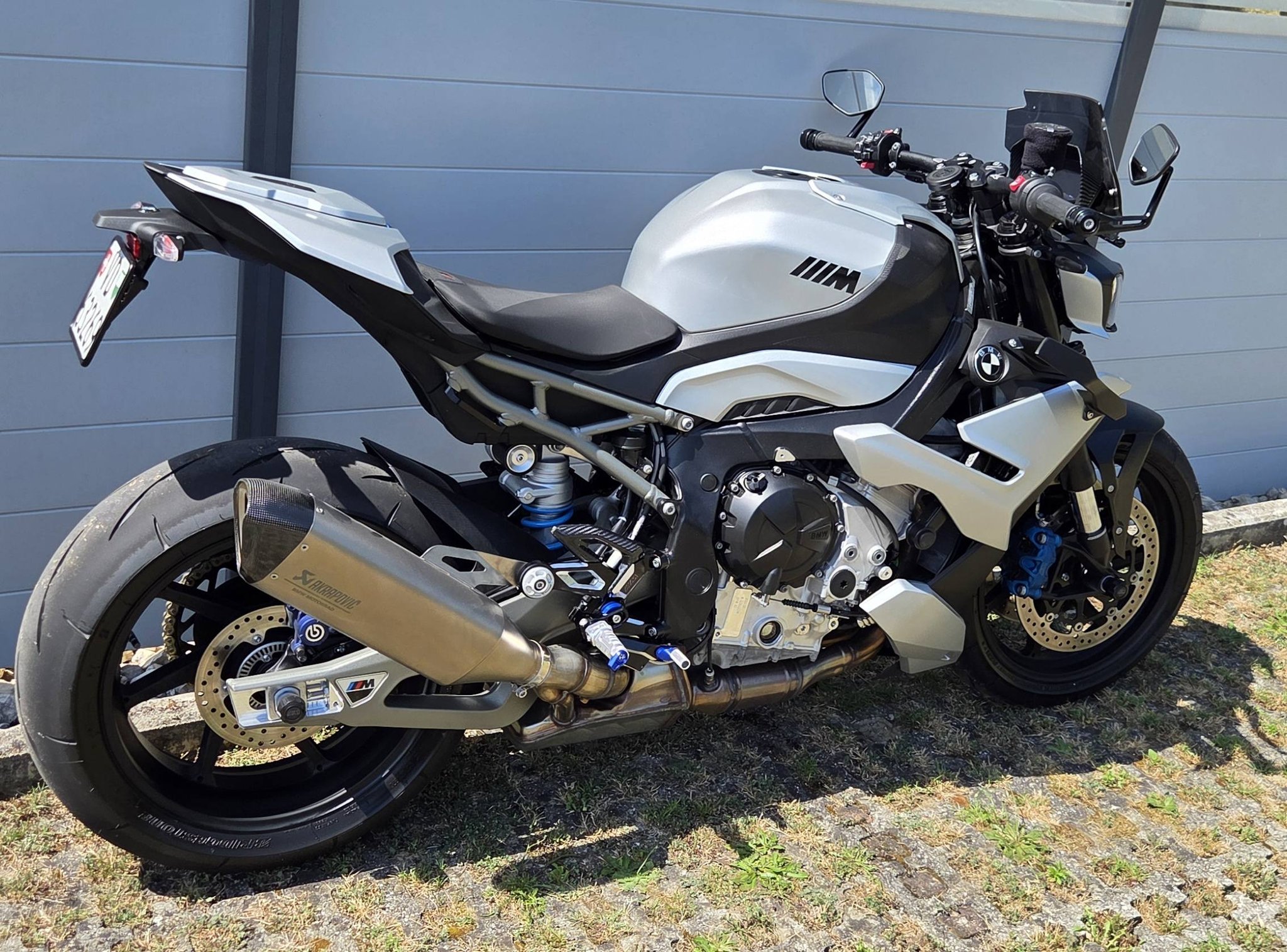 BMW M1000R white winglets installation from Ali Express