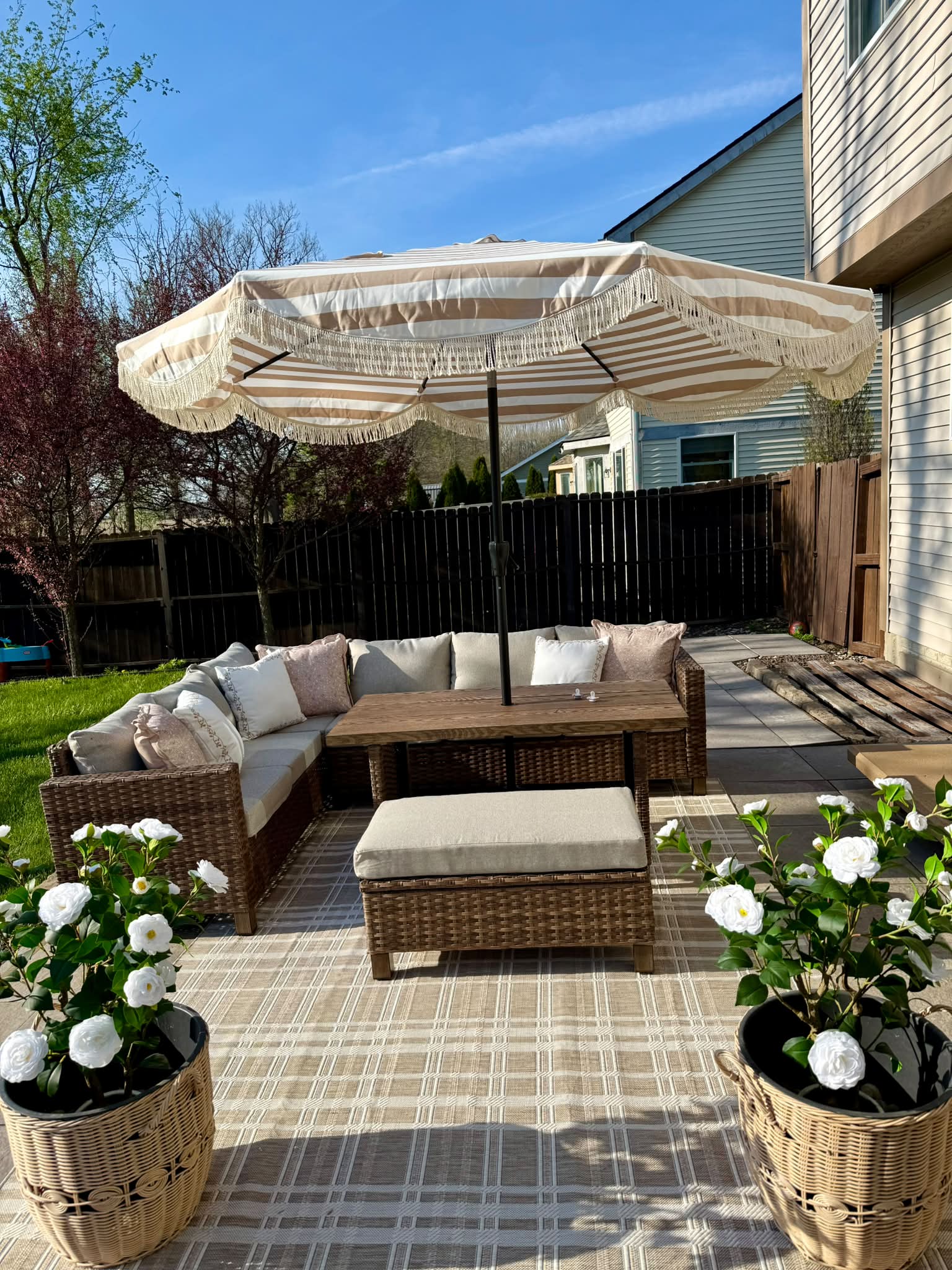 home depot patio umbrella with led lights HOMSHADE 10FT Solar Cantilever Base Included, Red It is ideal for Choose a canopy color::Sand (Brown Pole) Style_Contemporary Deck Umbrella Base -