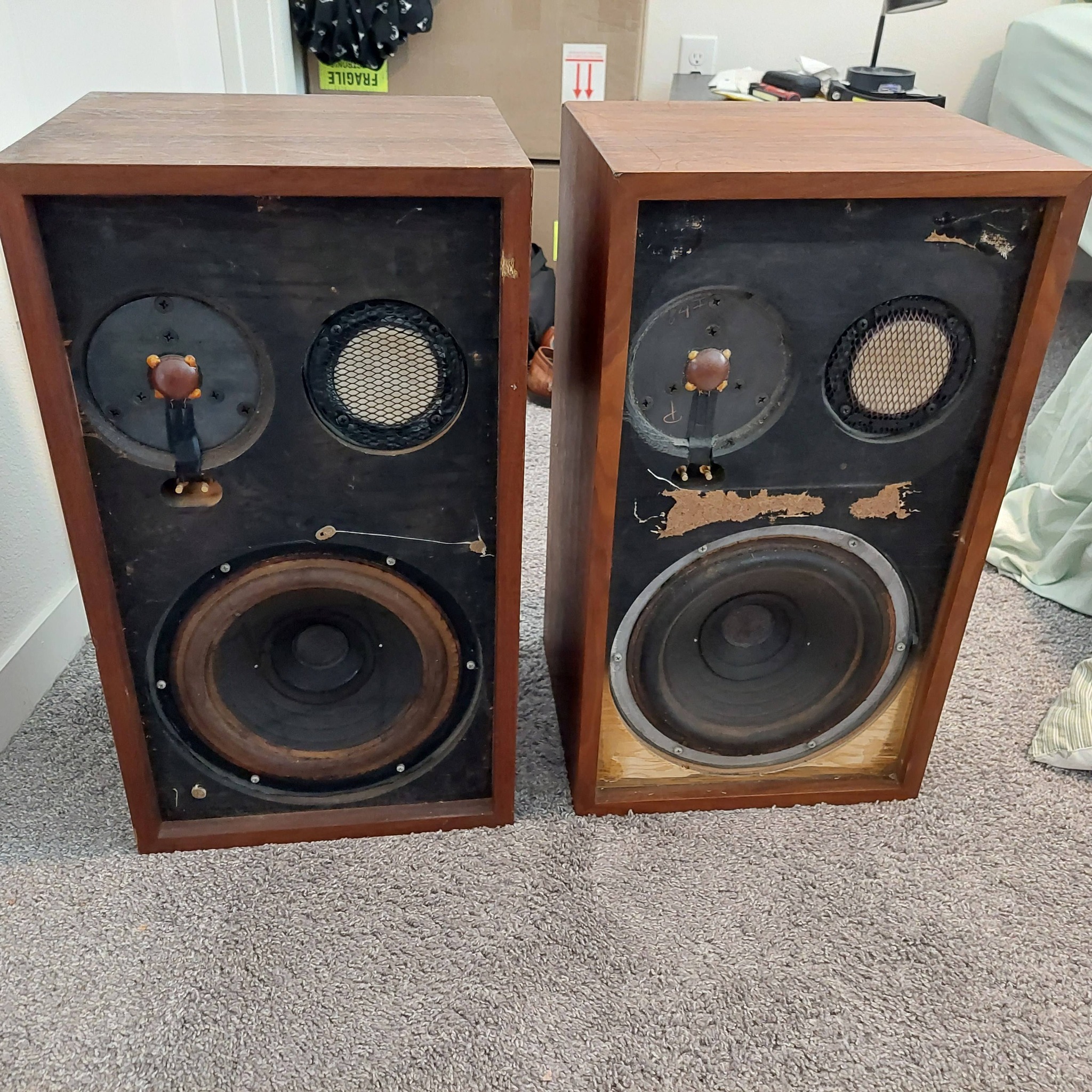 Acquiring a pair of early AR-2ax speakers