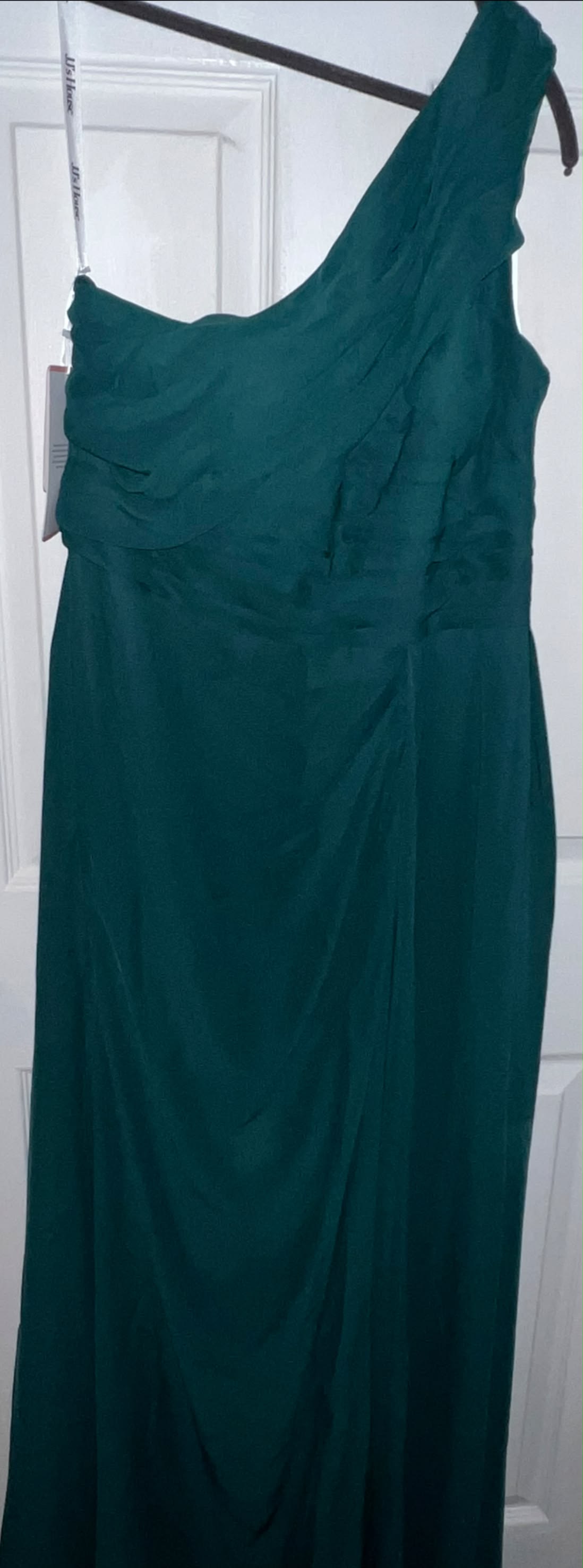 formal dress tailor near me Clarkston, Michigan seamstress for alterations before October 11th Color:Black