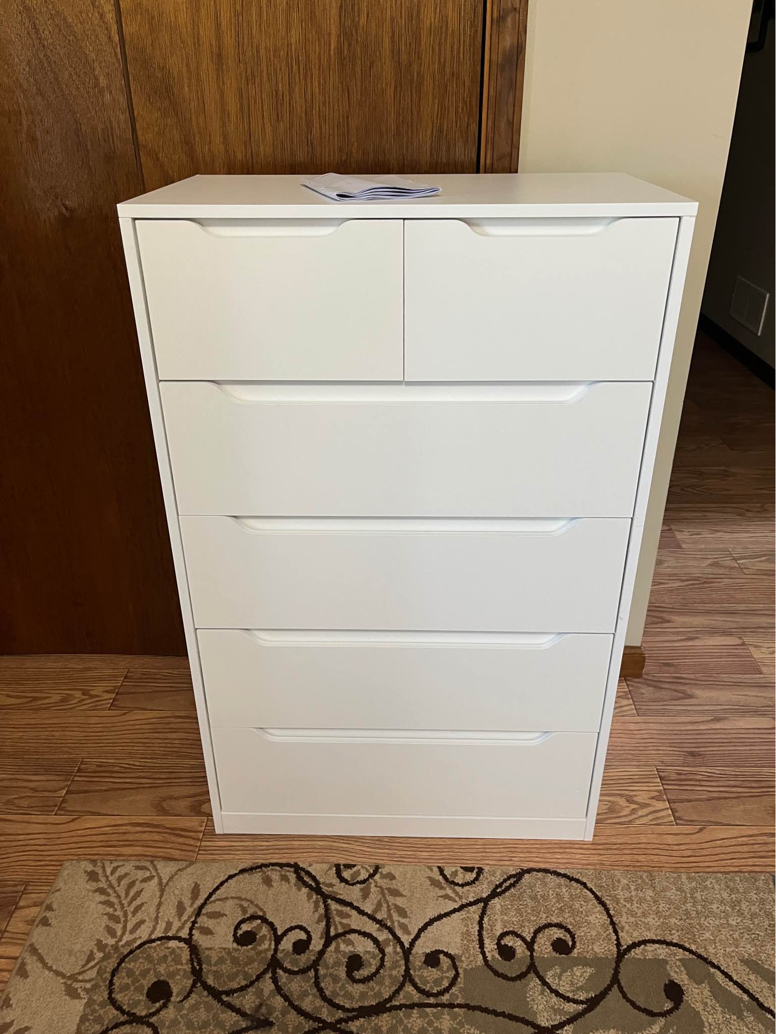 novogratz kelly 6 drawer dresser ivory oak Brand new dresser. Heavy metal base. Normally over 200$ new USNEW_09_25_26