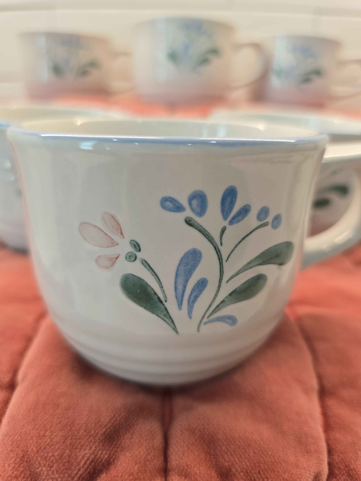 Set of 6 vintage Yamaka Fascino stoneware coffee or tea mugs, made