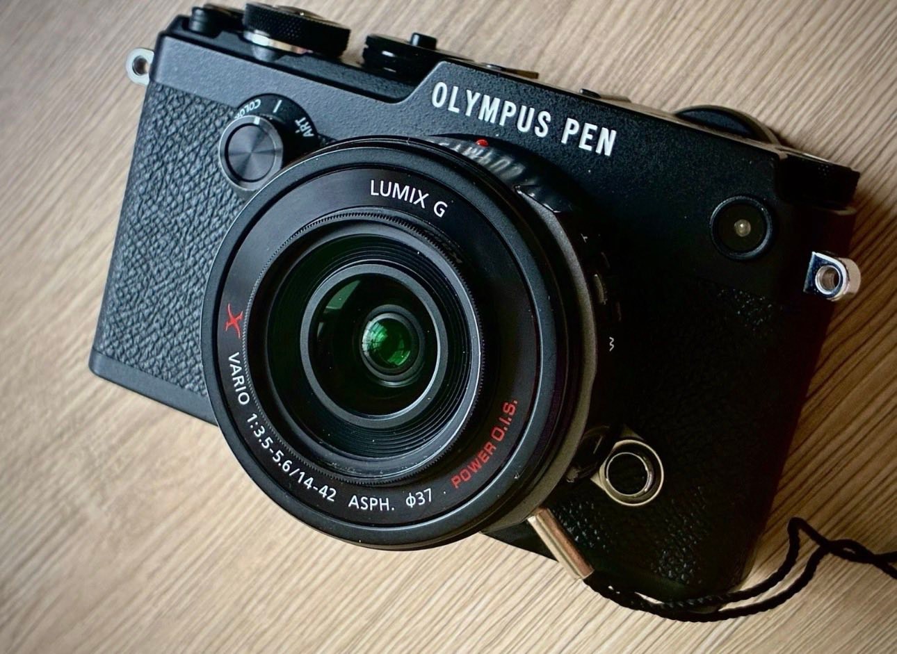 Lumix 20mm 1.7 lens on Pen E-PL7