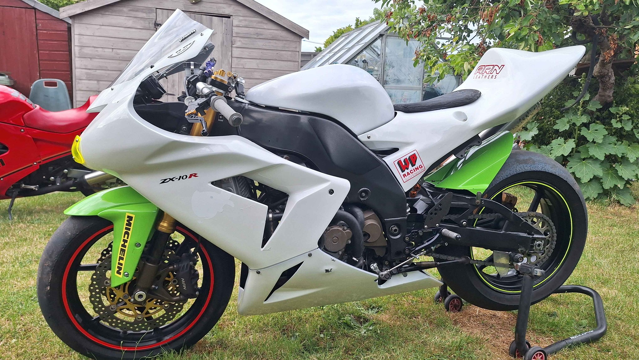 ZX10R C1H 05 for sale with upgrades
