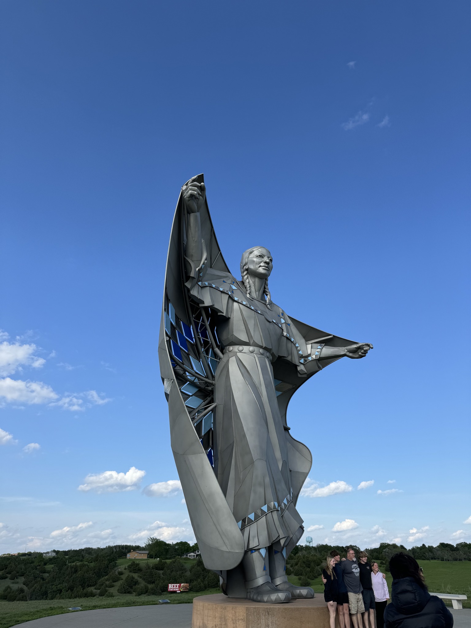Giant roadside attractions in Chamberlain, South Dakota