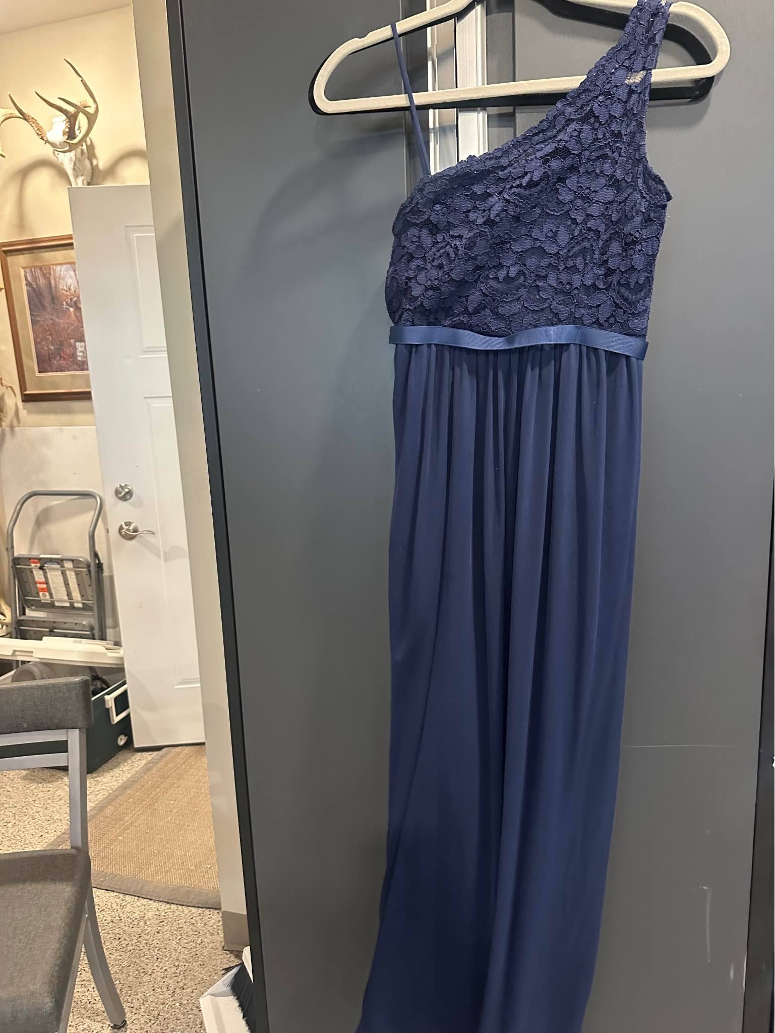 David's bridal girls 16 dress