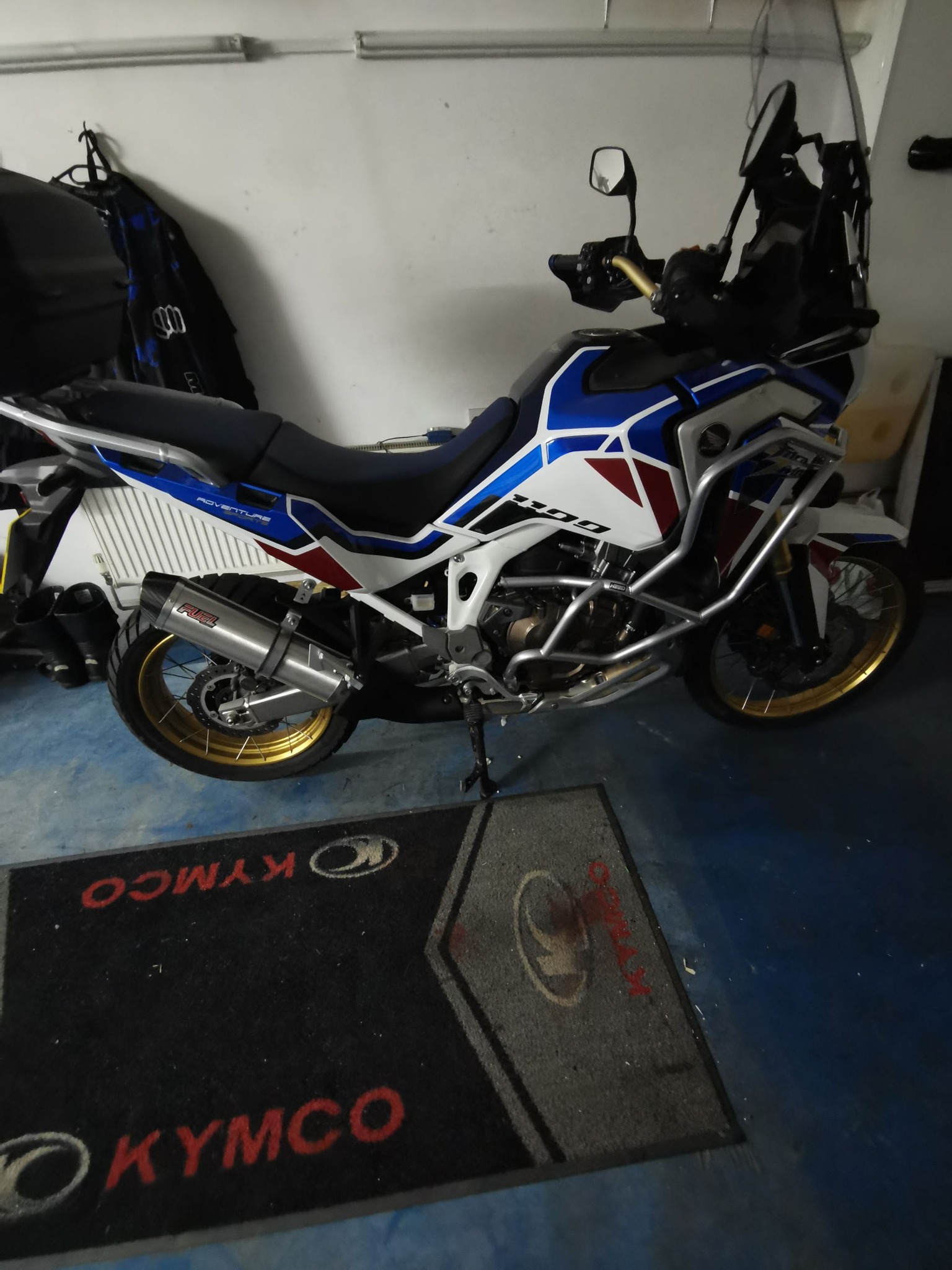 Trade 2020 Yamaha Tenere 700 Rally for 25/26 sky blue rally