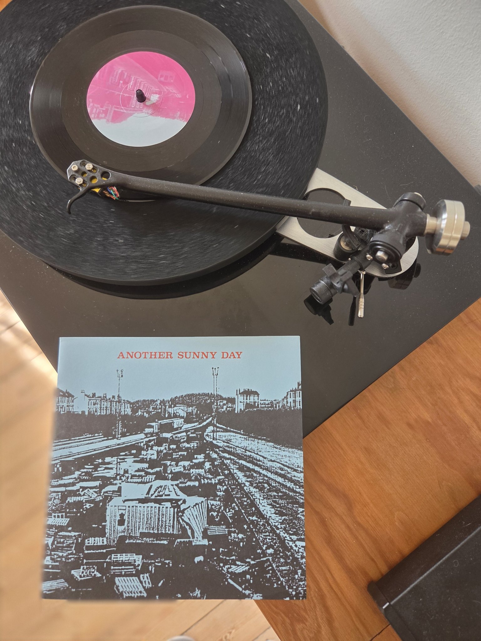 ANOTHER SUNNY DAY: What's Happened? Sarah Records, 1989. 🍒