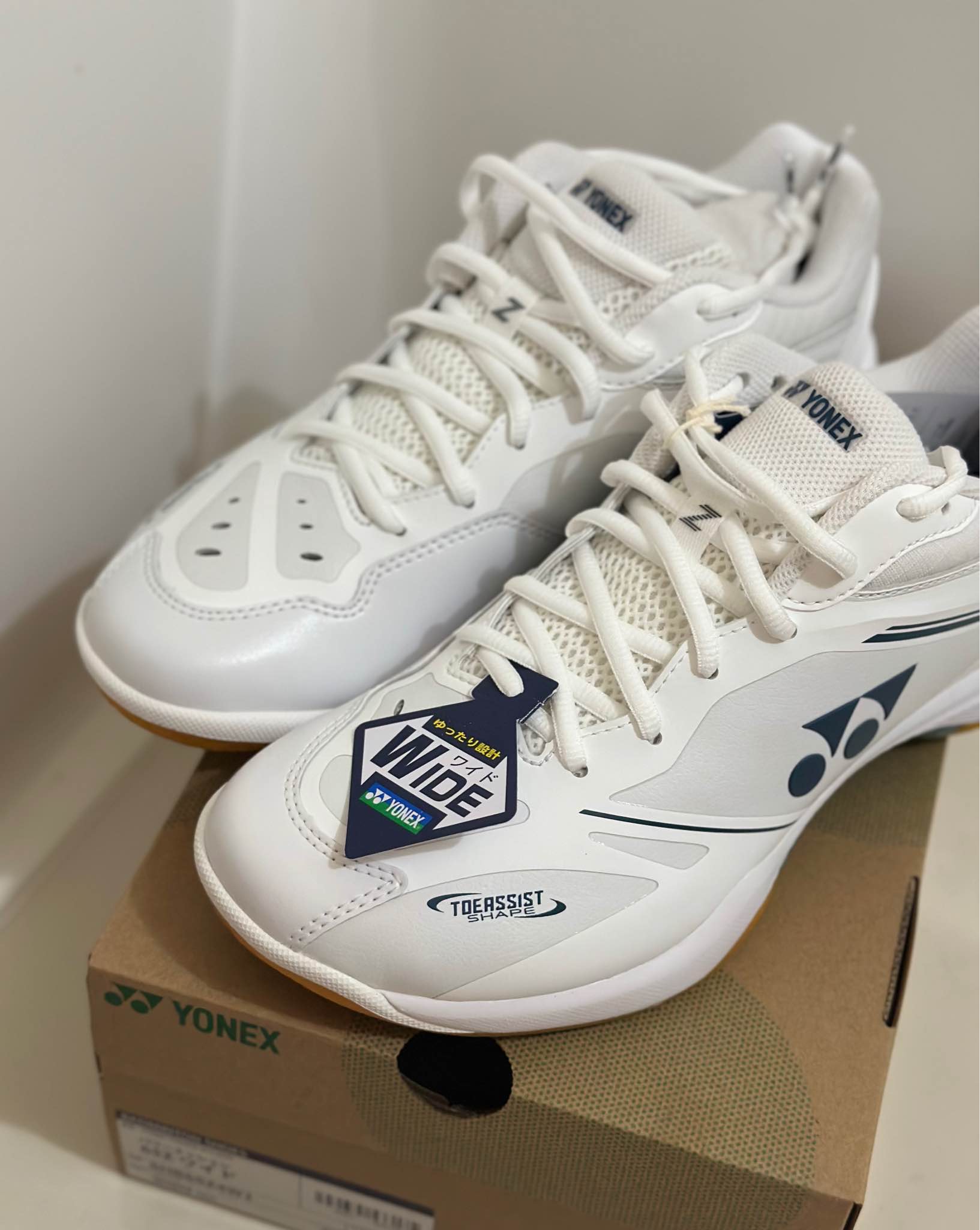 NEW !! Yonex Power Cushion 65Z Wide พร้อมส่ง size 28.0 cm 4,490 บาท