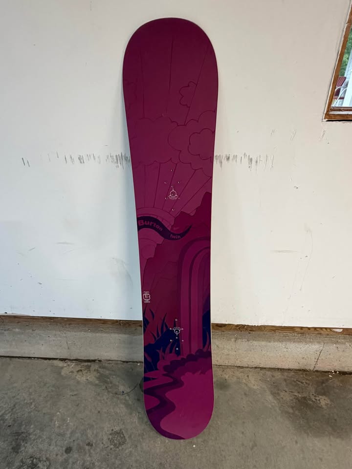 1998-1999 twin snowboard for sale or trade with freestyle bindings