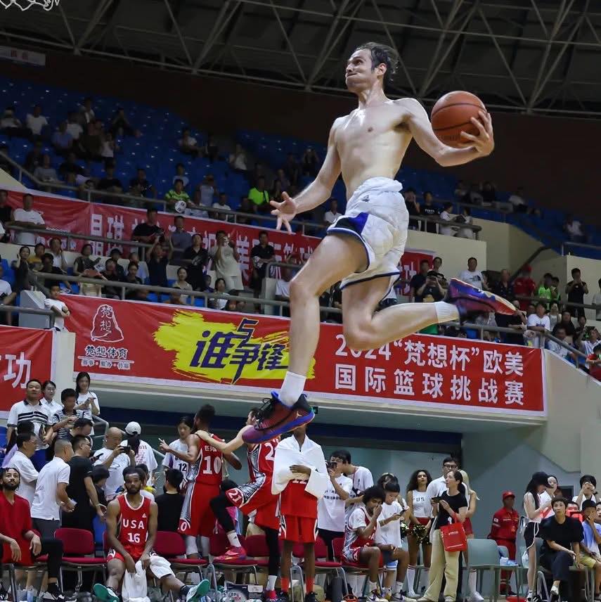 Is this the best one foot windmill? Jared Roth 6’3 full extension lefty ...