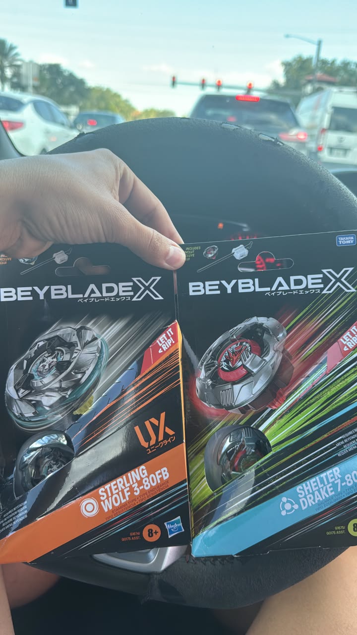 新品未開封 ベイブレードX UX-15 シャークスケイルデッキセット. ًً
