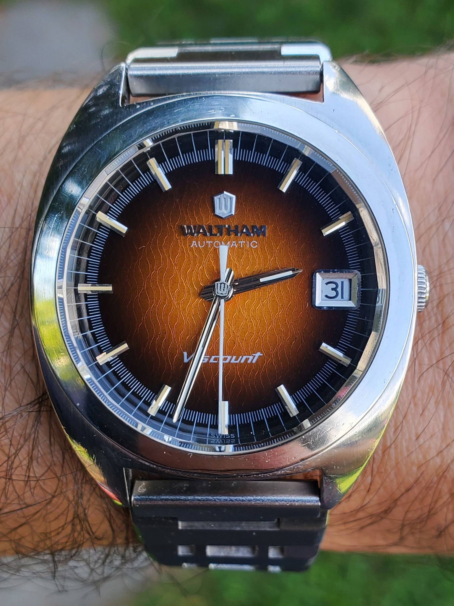 1970s Waltham Viscount watch with unique faceted crystal and
