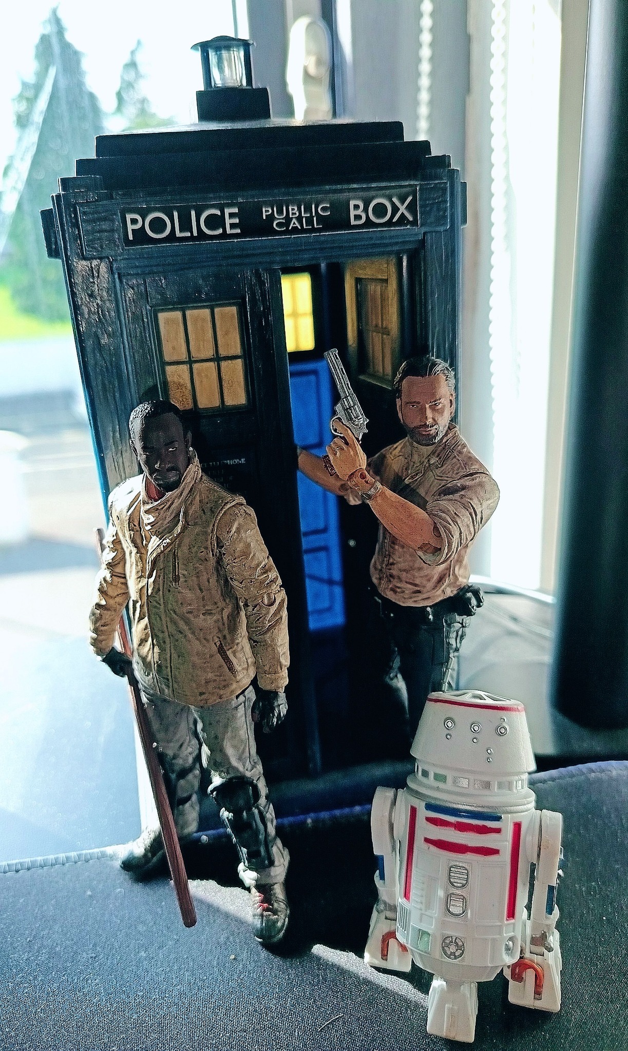 Rick, Morgan, and R5-D4 travel through time and space