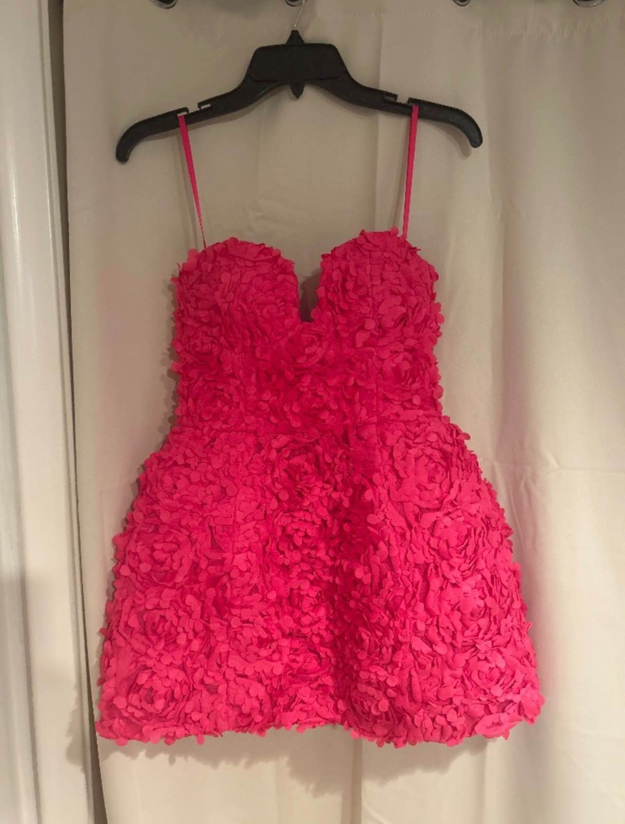 bcbgmaxazria hot pink dress HOMECOMING DRESS….New strapless mini in pink. This size 0 dress features an all-over 3D floral applique design and comes with the original tags attached Dairy-Free