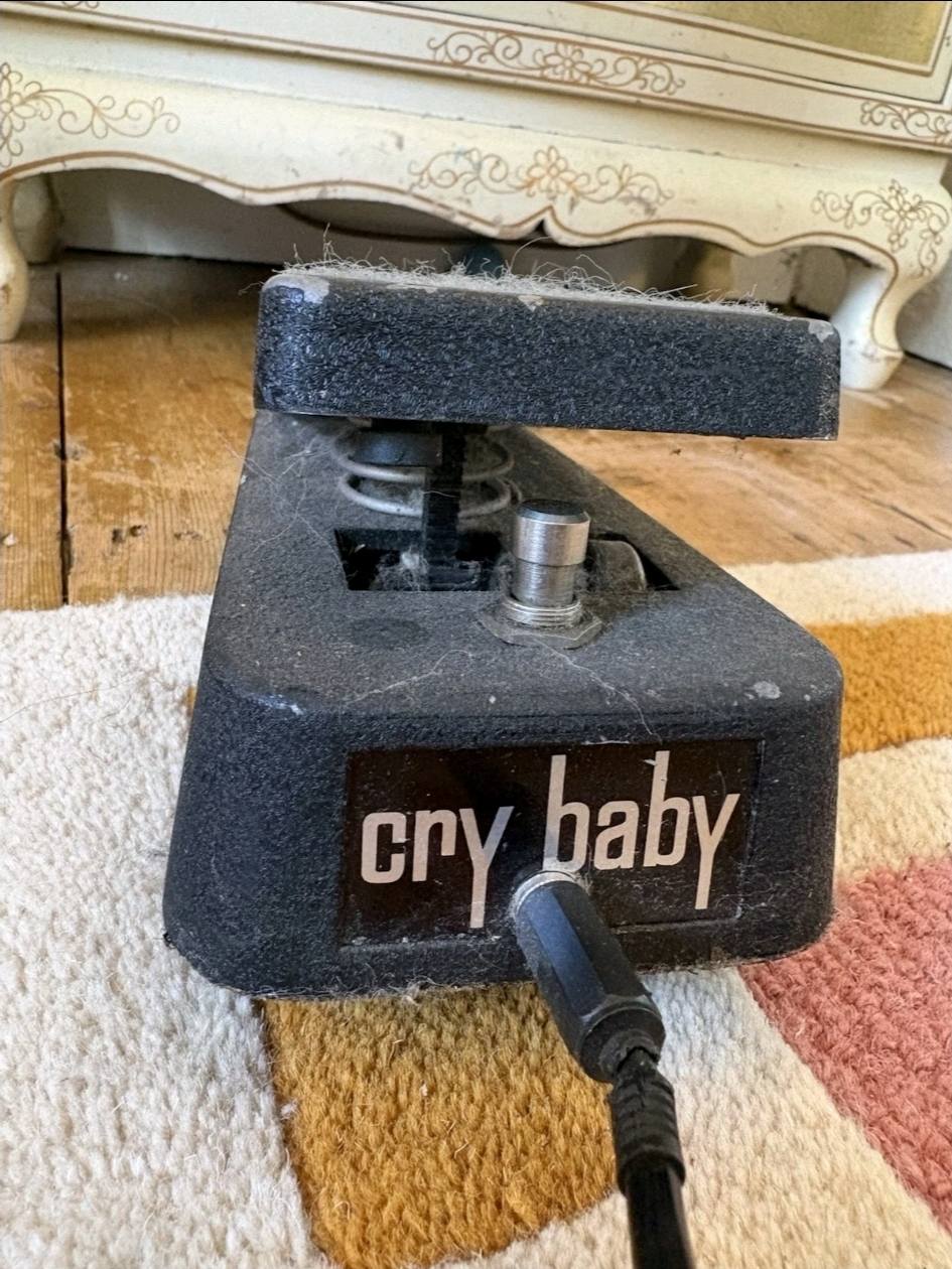 Restoring a 1967 Jen Cry Baby wah pedal with halo inductor