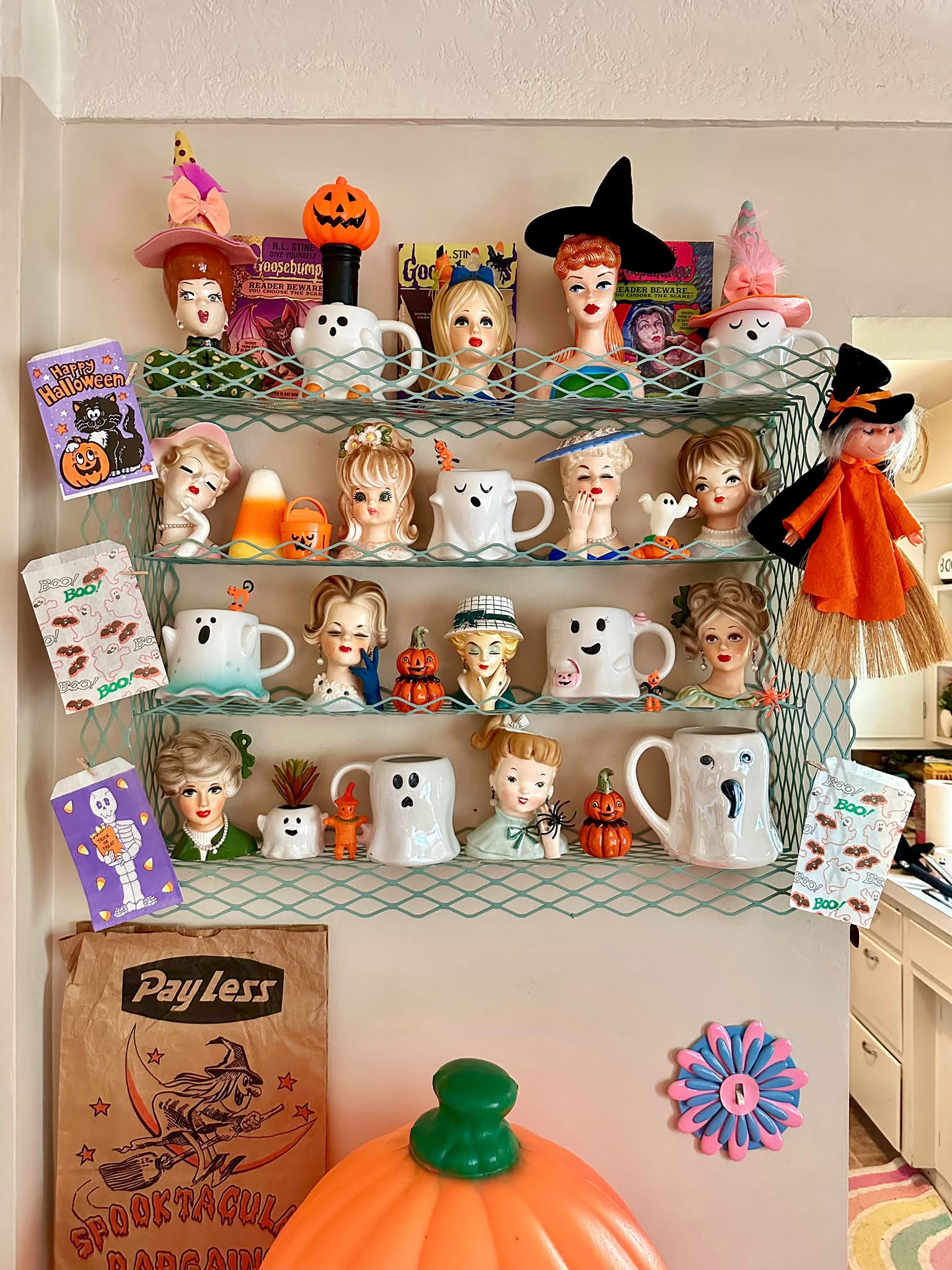 Happy Saturday! 😃 oesebuend 김림치대통보식 H海恵 Halloween 보부