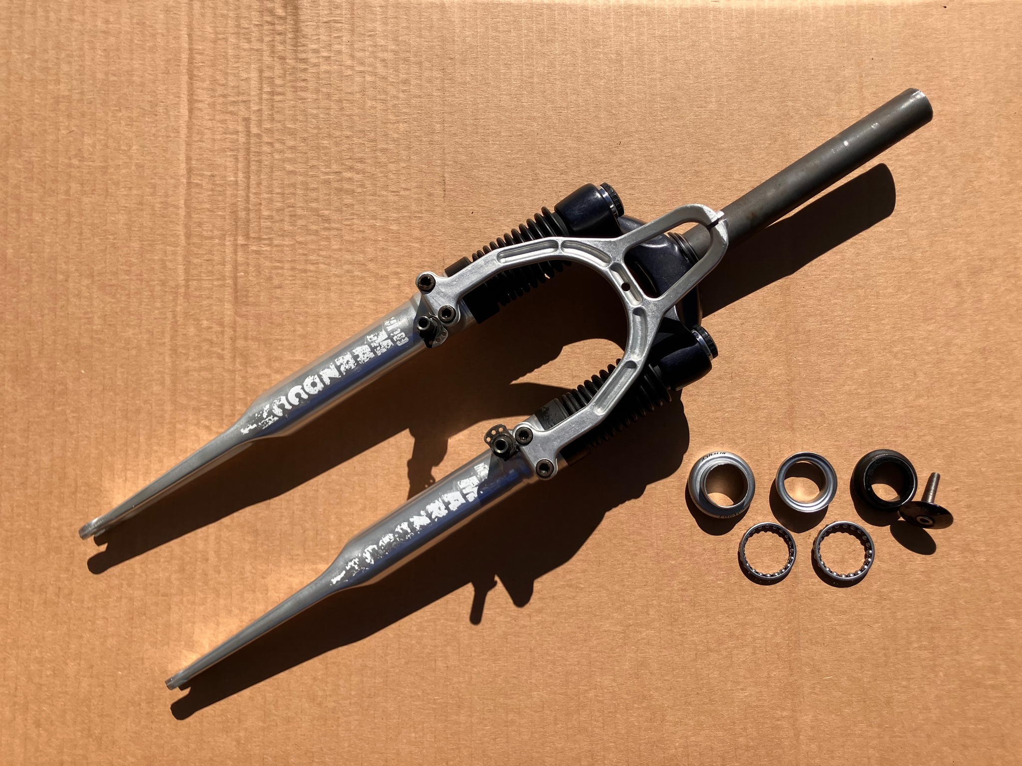 Diamond back Apex 1991 Marzocchi XC700 fork.