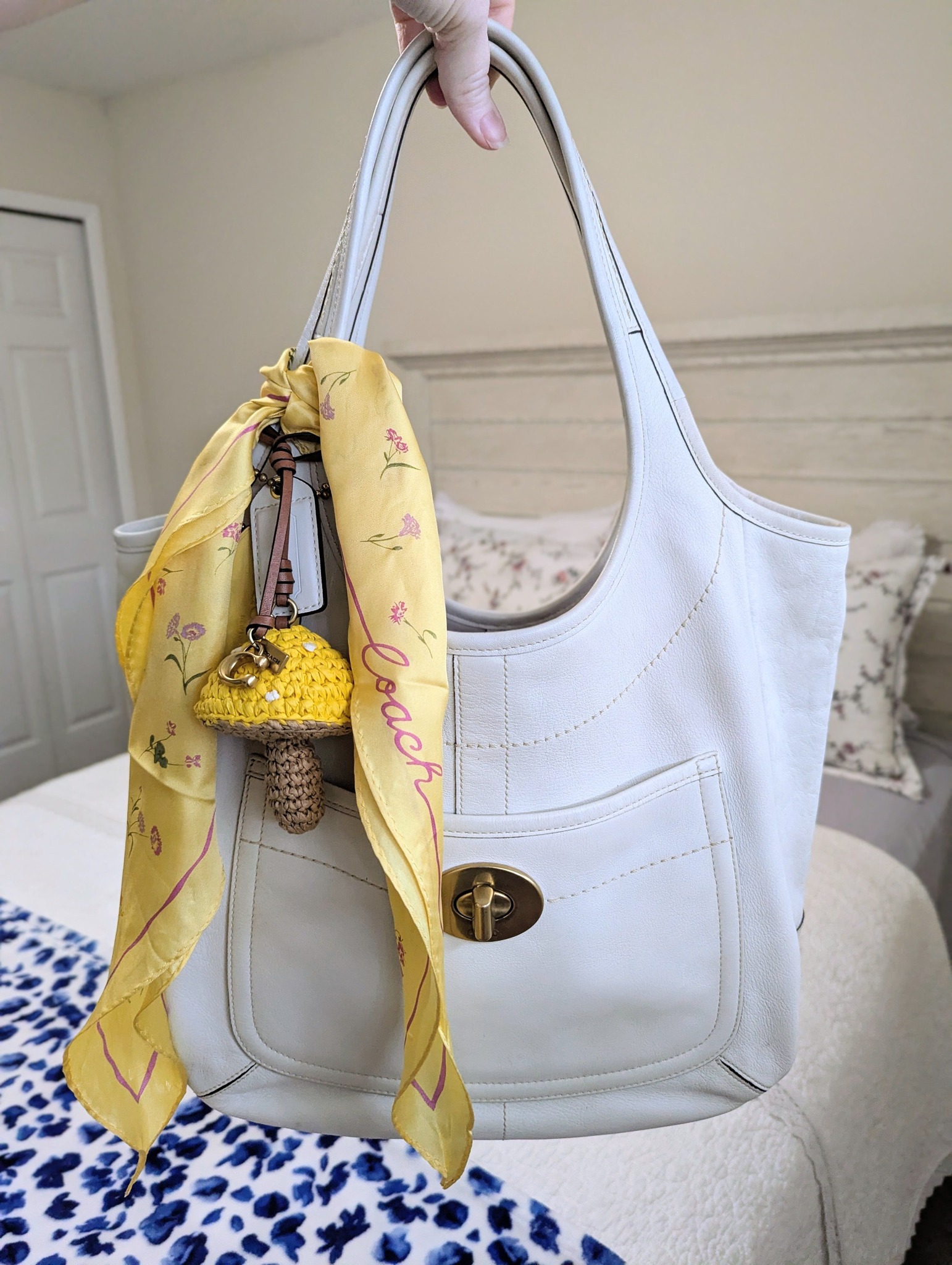 Coach Legacy XL Ergo Tote bag review