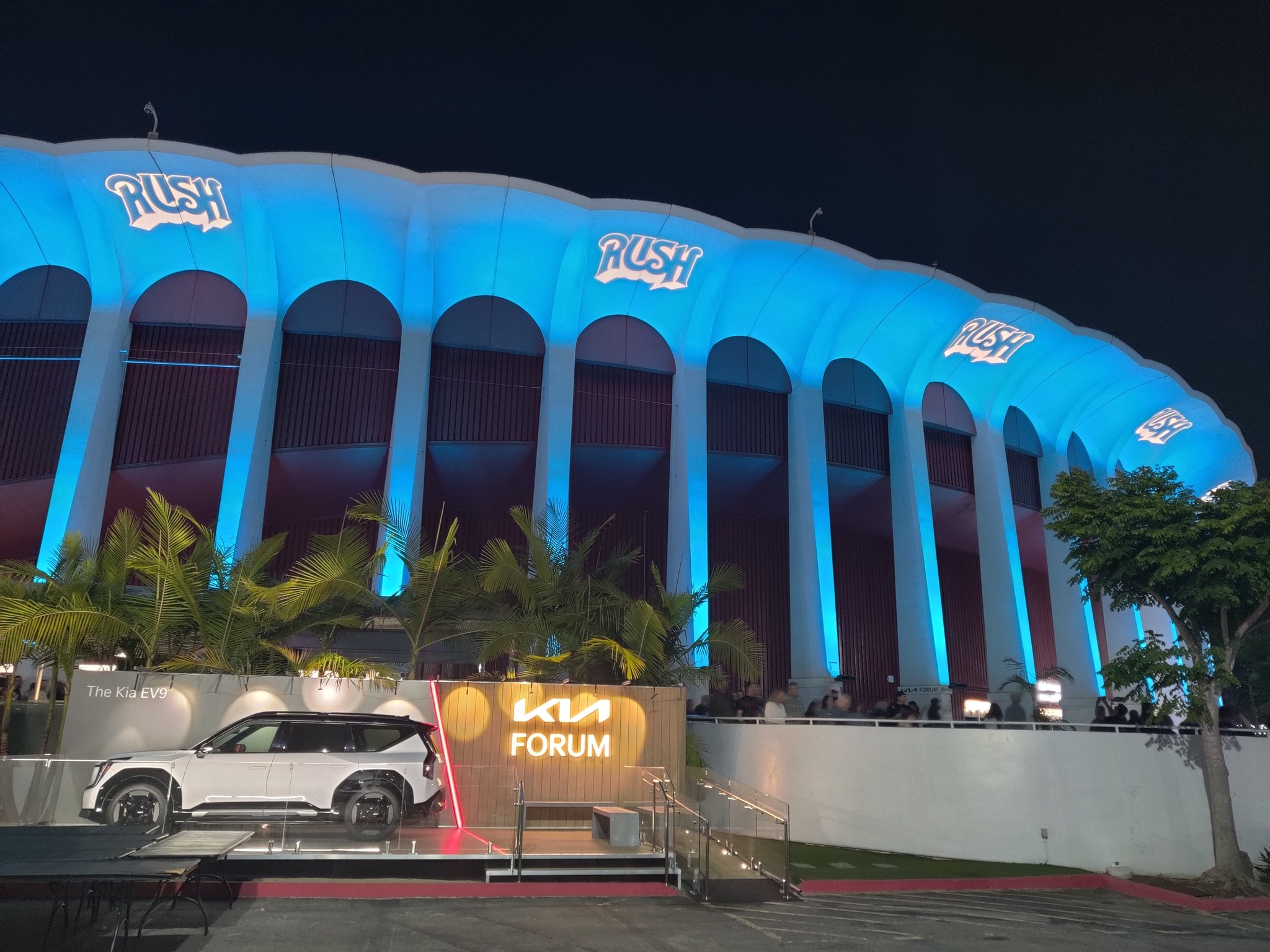 Rush returns to The Forum after 30 years