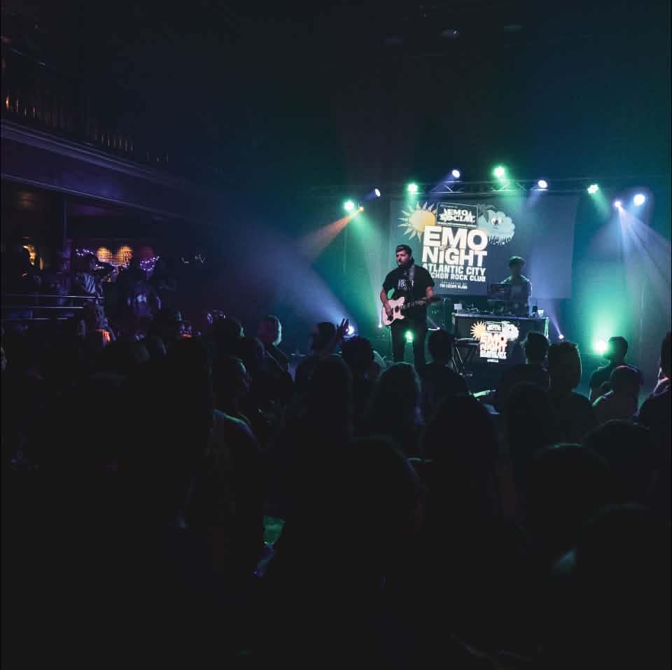 I corrected it #underoath #pittsburgh #emo #screamo #paramore | Jacob ...