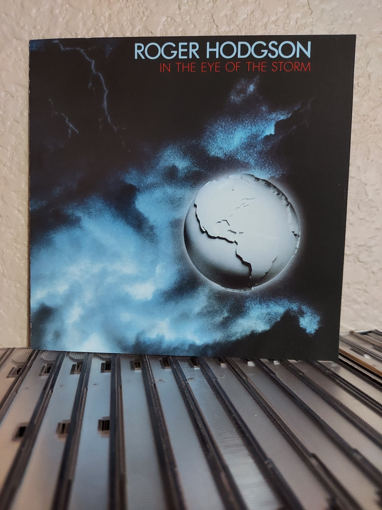 In the Eye of the Storm (1984) and Hai Hai (1987) are back as 180g