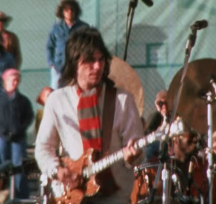 Eric Clapton and Jeff Beck on Santana's SG-200 at Day on the Green