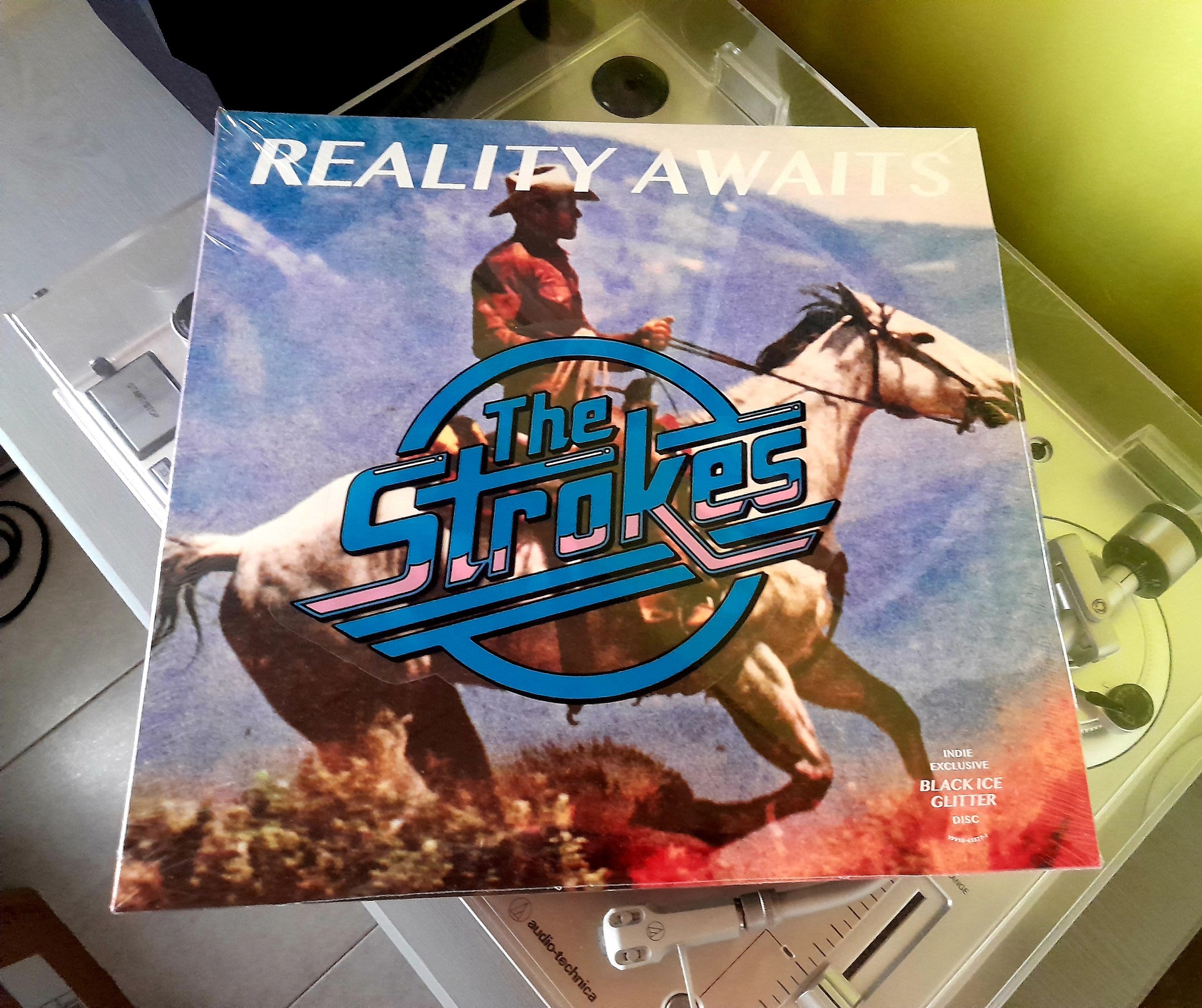 The Strokes - Reality Awaits vinyl review