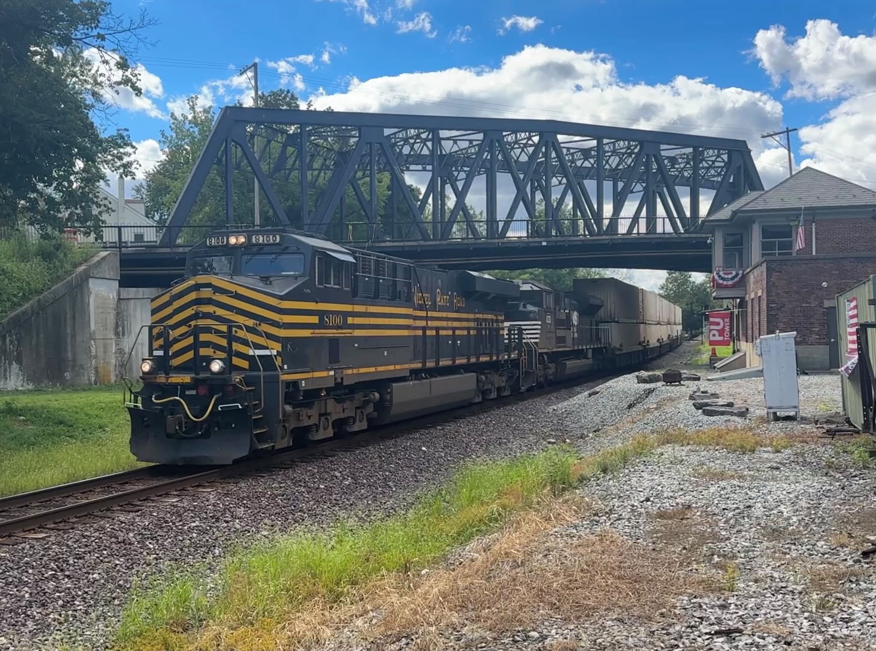 I took these on 6/13/2025. CSXT514 (CW44AH) - CSX YN2 and CSXT1852