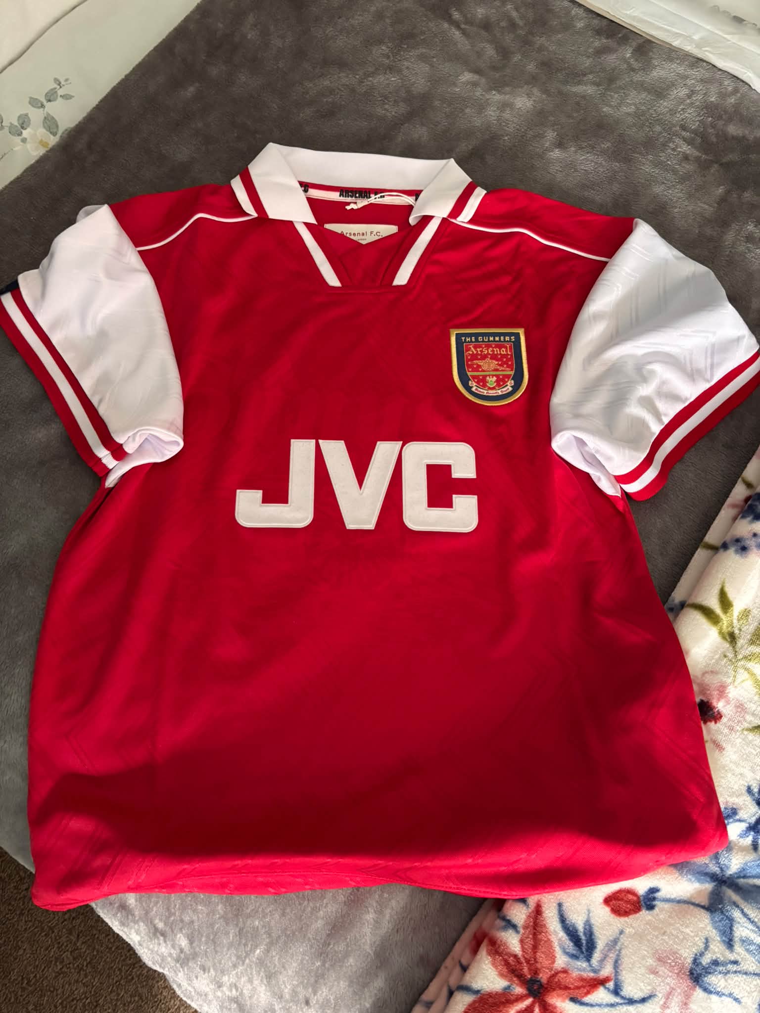 1996 Arsenal retro jersey with JVC sponsor