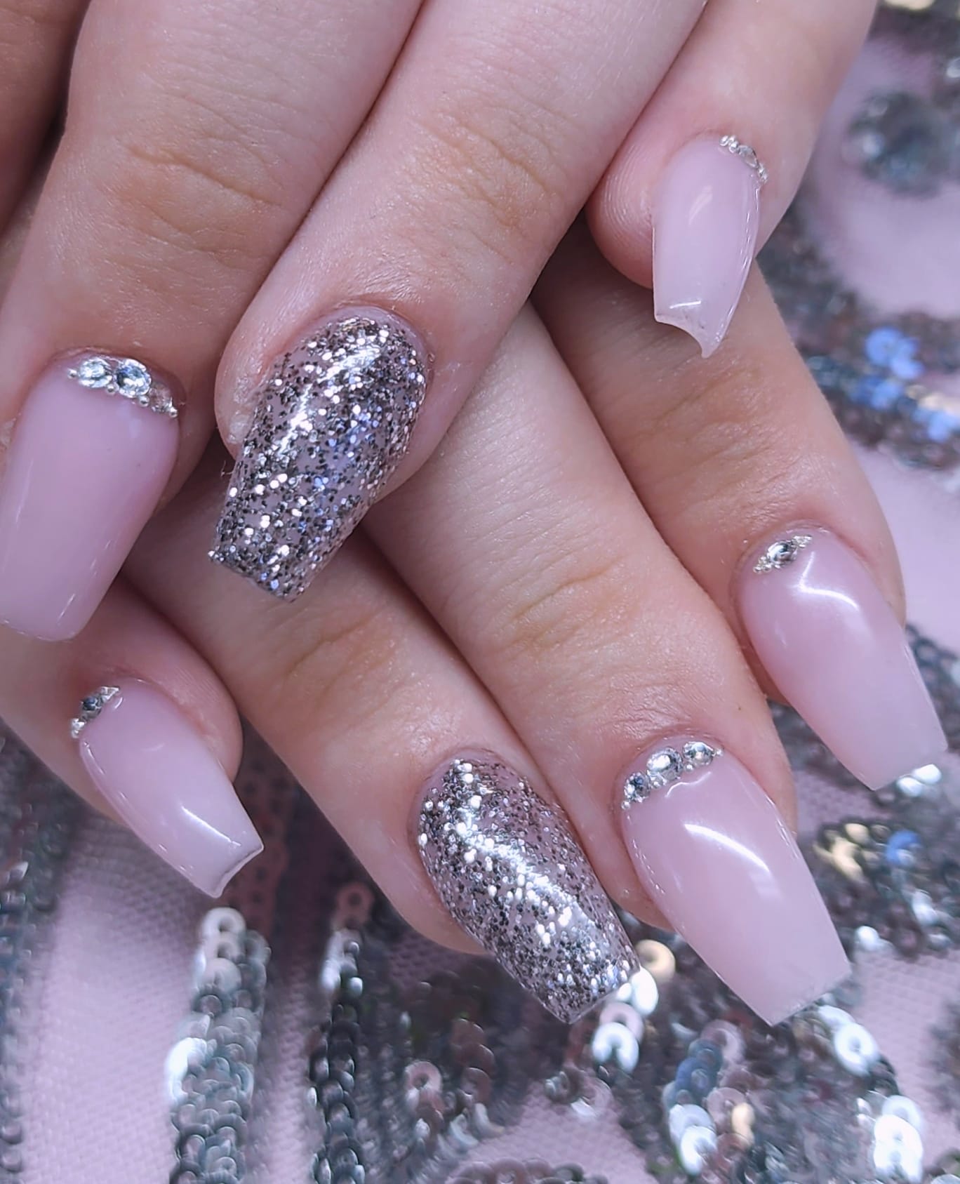 homecoming nails for purple dress What nail design looks best on short homecoming? dark purple homecoming nails