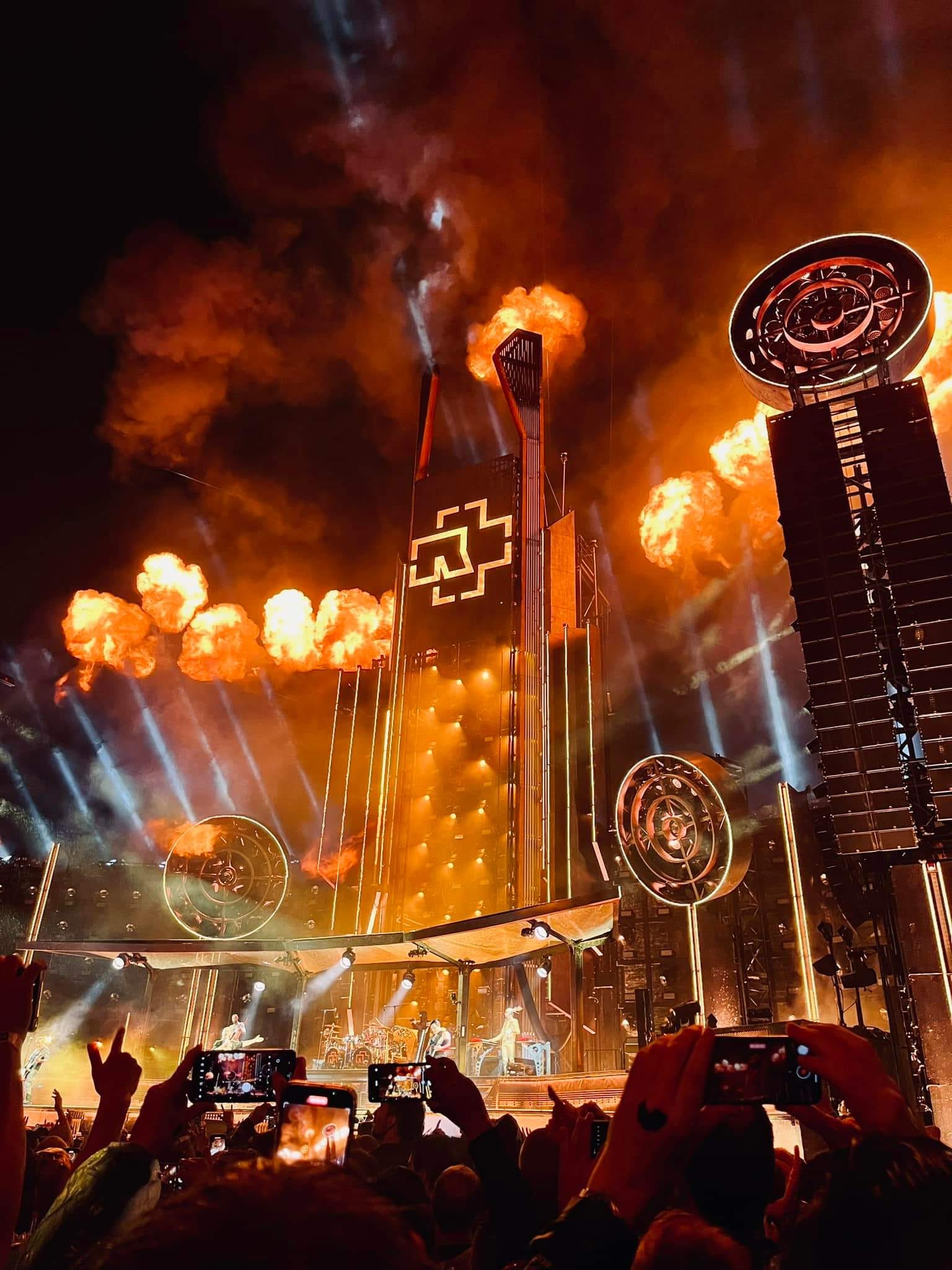 Next Shows: 15-06-2024 Lyon [FR],... - Planet Rammstein