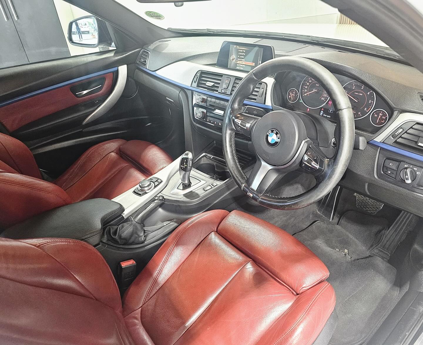 2017 BMW 3 Series 320d M Sport auto For Sale R349 950 120 000km 