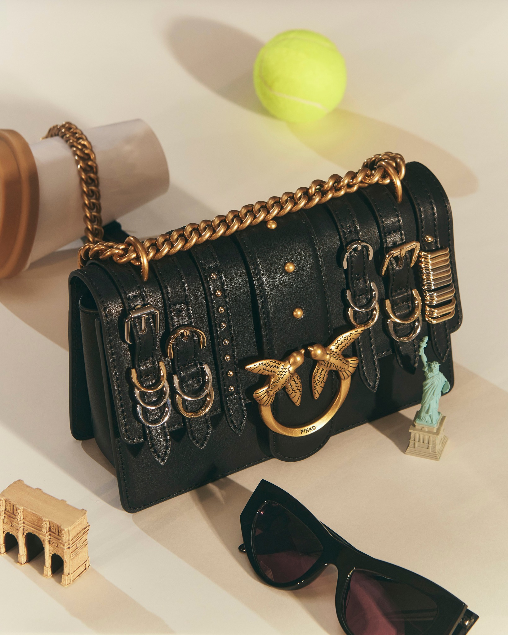 This bag is really love at first sight. #PINKO #PINKOSS25