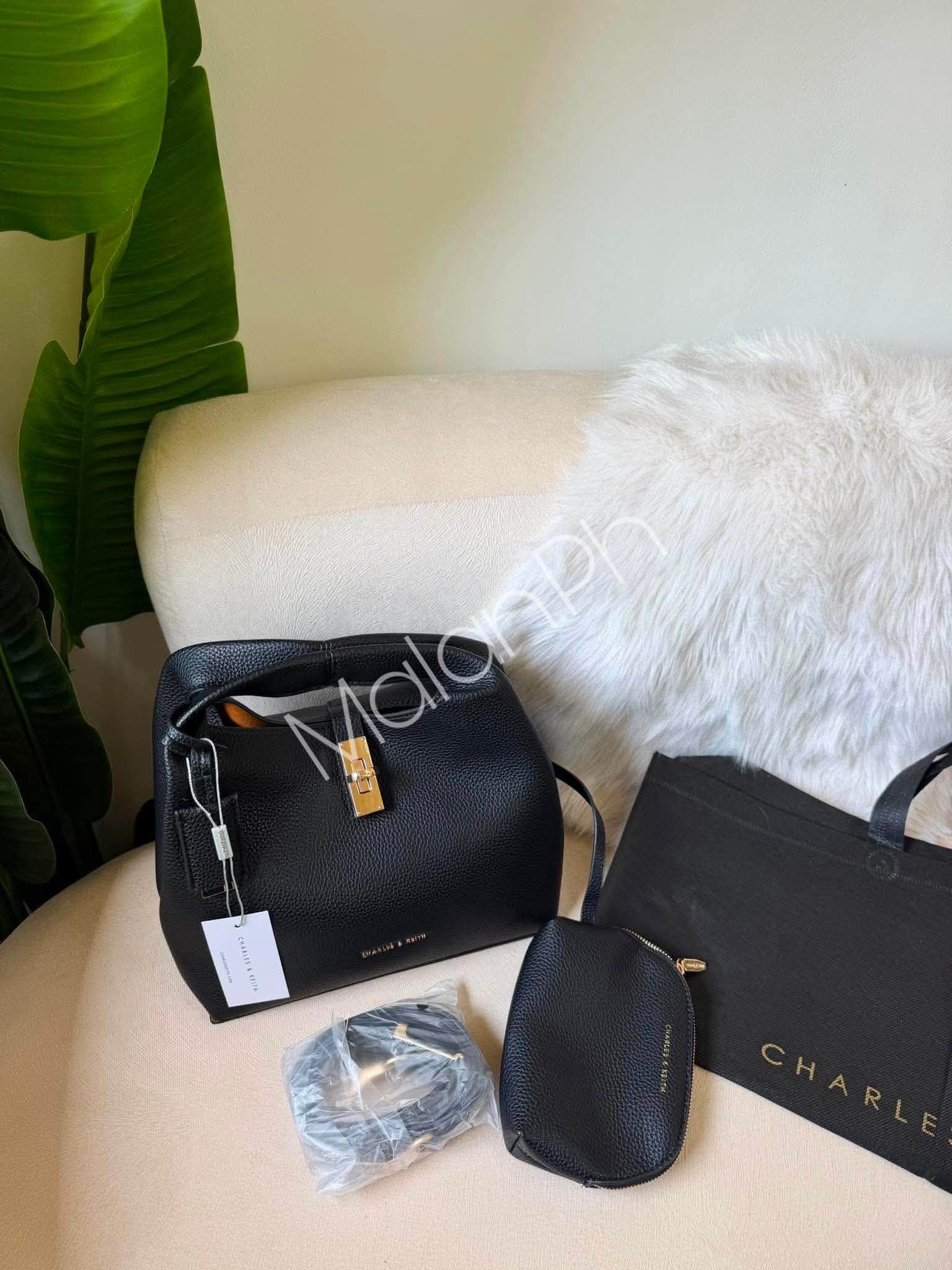 BACK IN STOCK! Charles & Keith Duo Double Chain Hobo Bag Item No