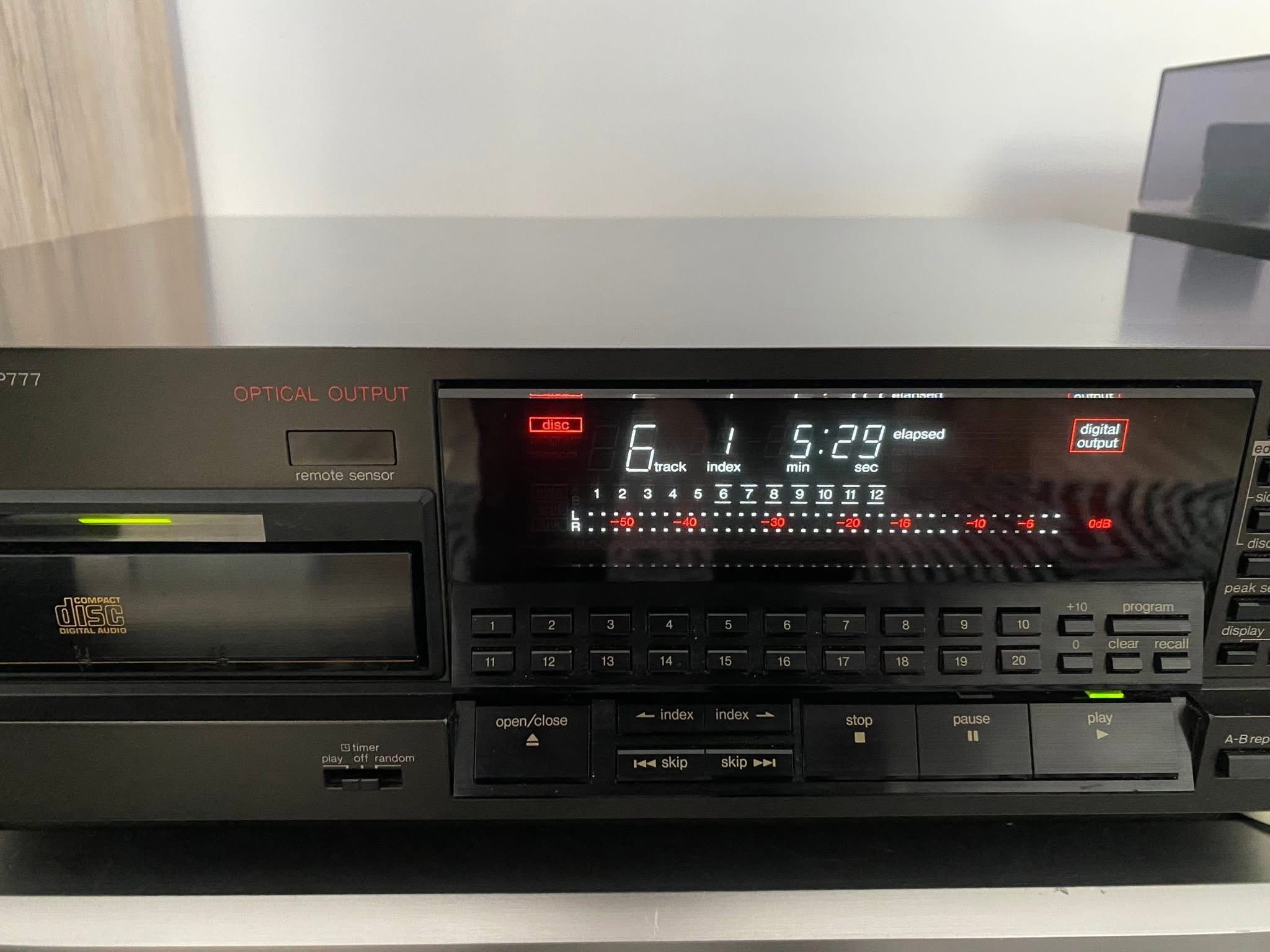 For sale CD Player Technics SL-P777 with remote control. The CD
