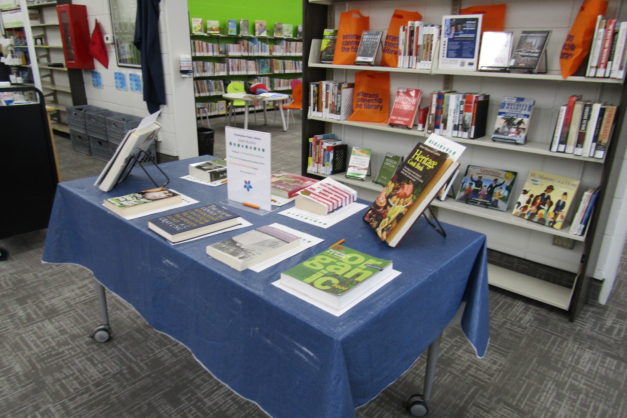 May book auction at the... - Twentynine Palms Library - FOL | Facebook