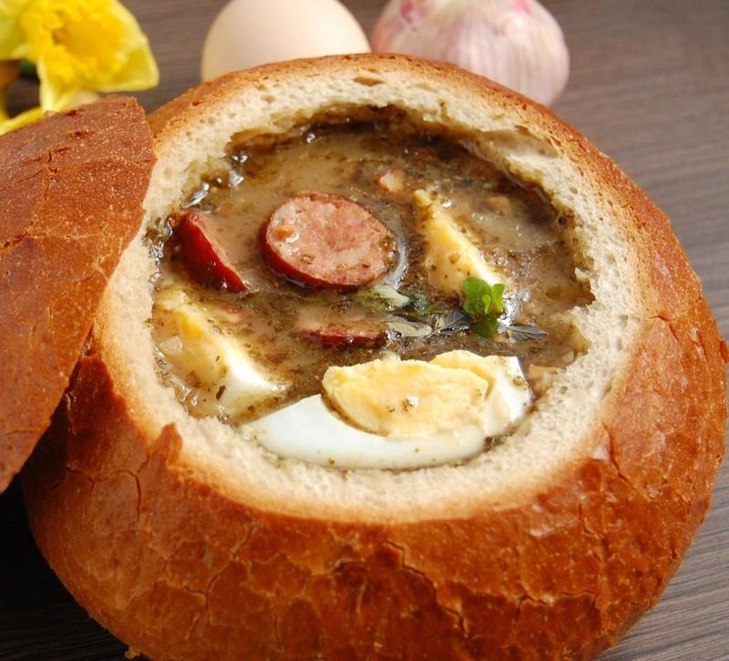Tadaku - 【世界のランチ】 ポーランドの パンがお皿のŻurek