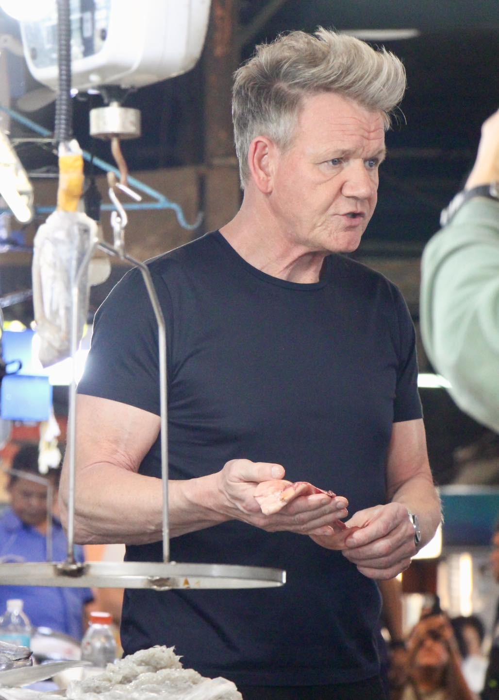 INQUIRER.net - ‘IT’S RAW!’ 👨‍🍳 LOOK: British celebrity chef and ...