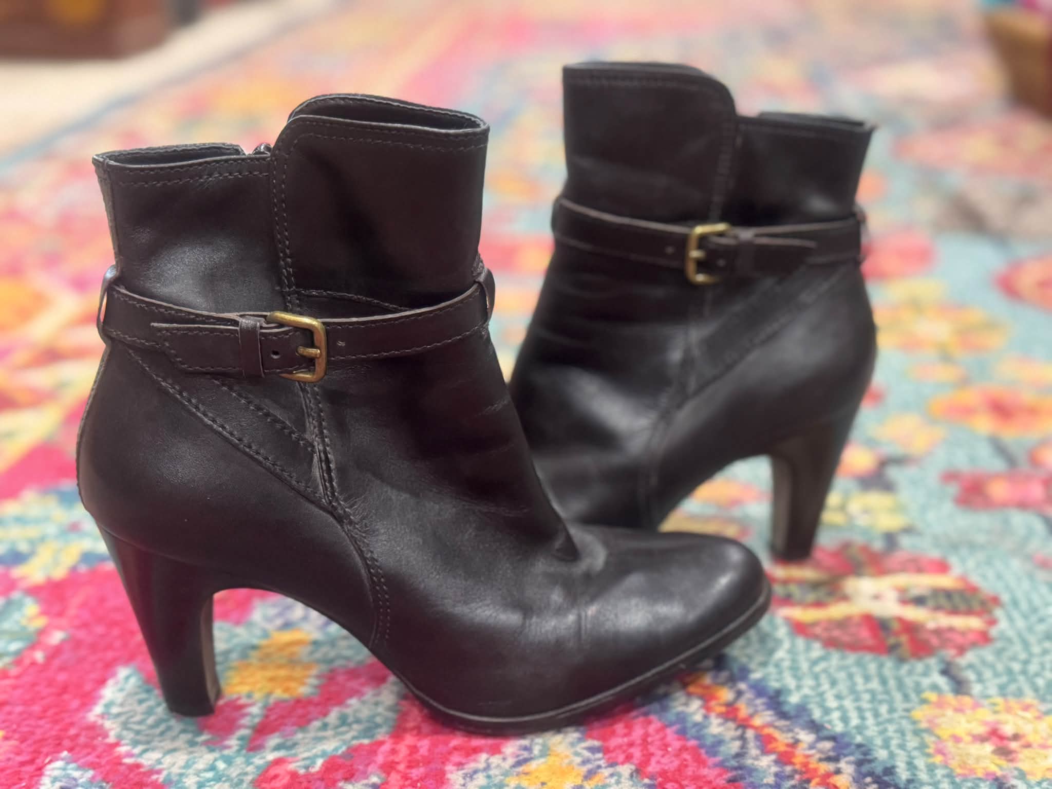antonio melani roxie leather dress booties Look how stunning these chocolate brown boots are 😎 size 8! $18 NJ LA Warehouse