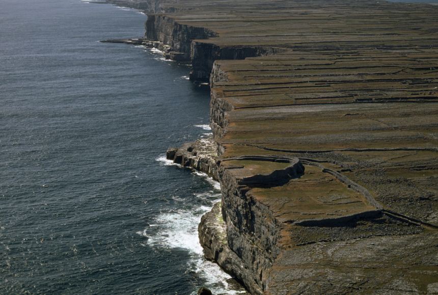 Geomorphological - Dún Aonghasa, a prehistoric stone fort on Inishmore ...