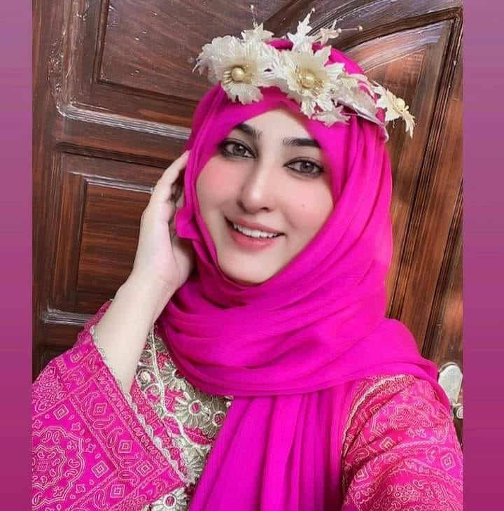 Pakistani girls on Reels