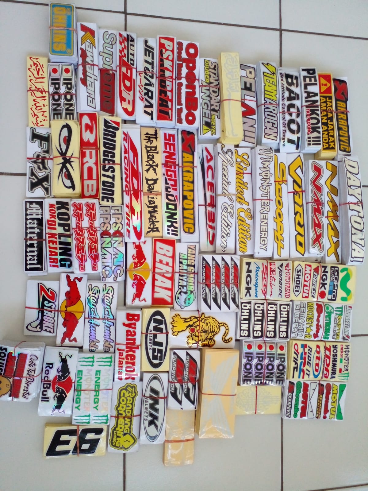 Metta Sticker