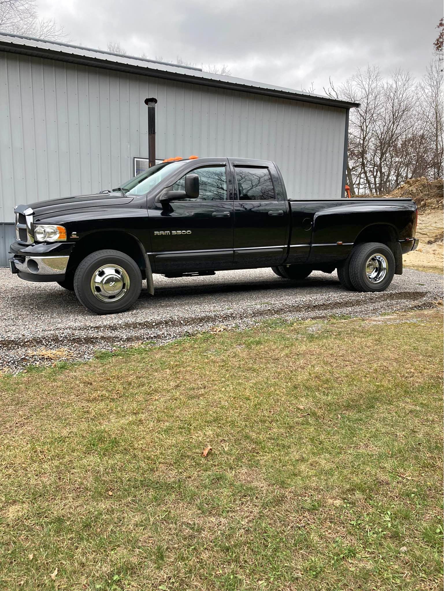 2004 Dodge Ram 3500 Quad Cab SLT Pickup 4D 8 ft