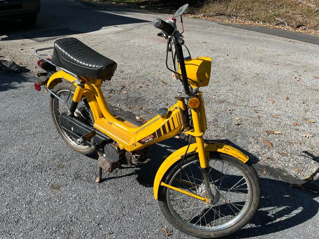 Feu Arrière Pour Honda Camino 50 (1980-1989) - Occasion Fonctionnel