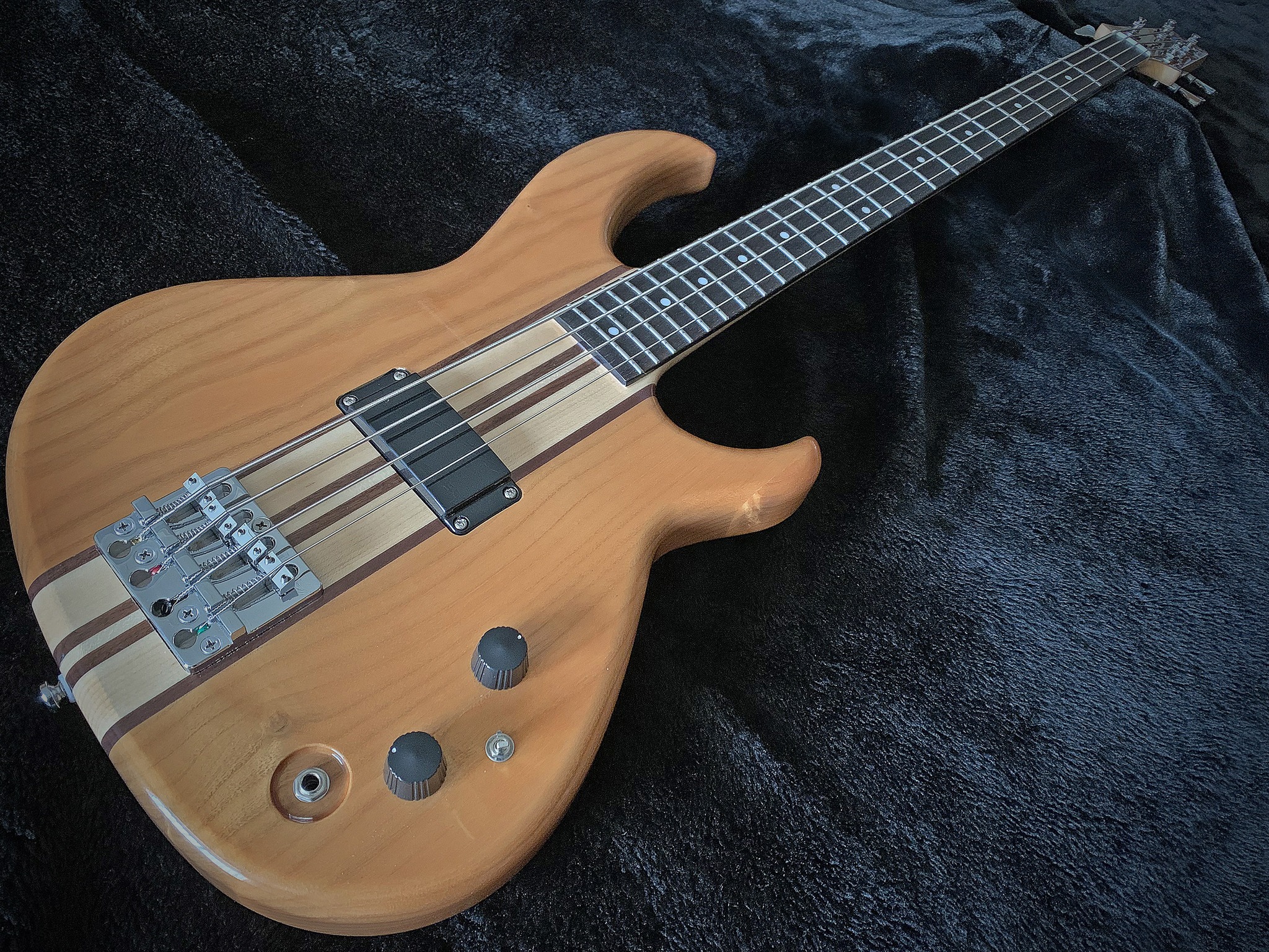 1979 Aria Pro 2 SB-600 bass guitar