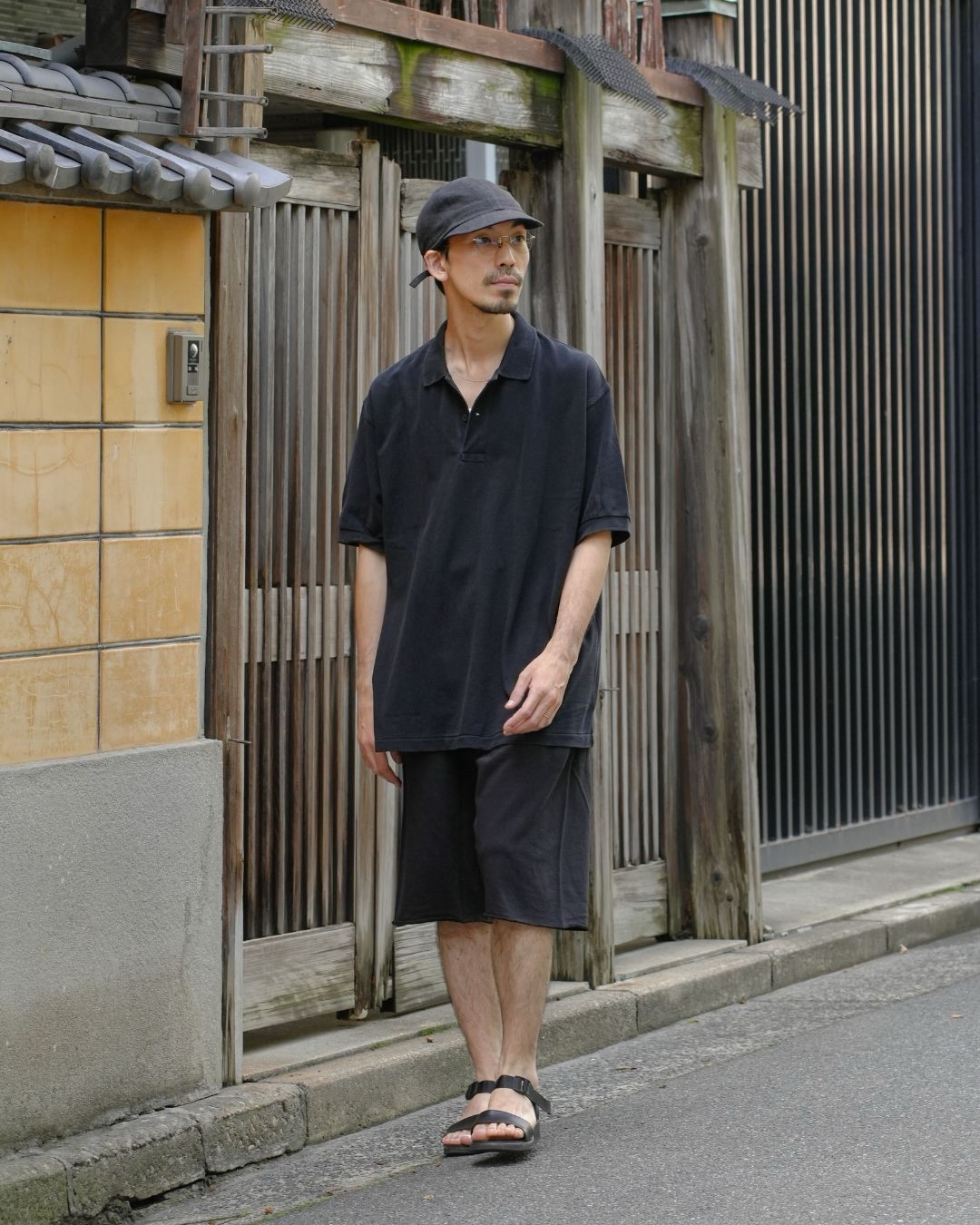 COMOLI ⠀ “ 鹿の子 半袖ポロシャツ ” lot : D01-05042 color：BLACK