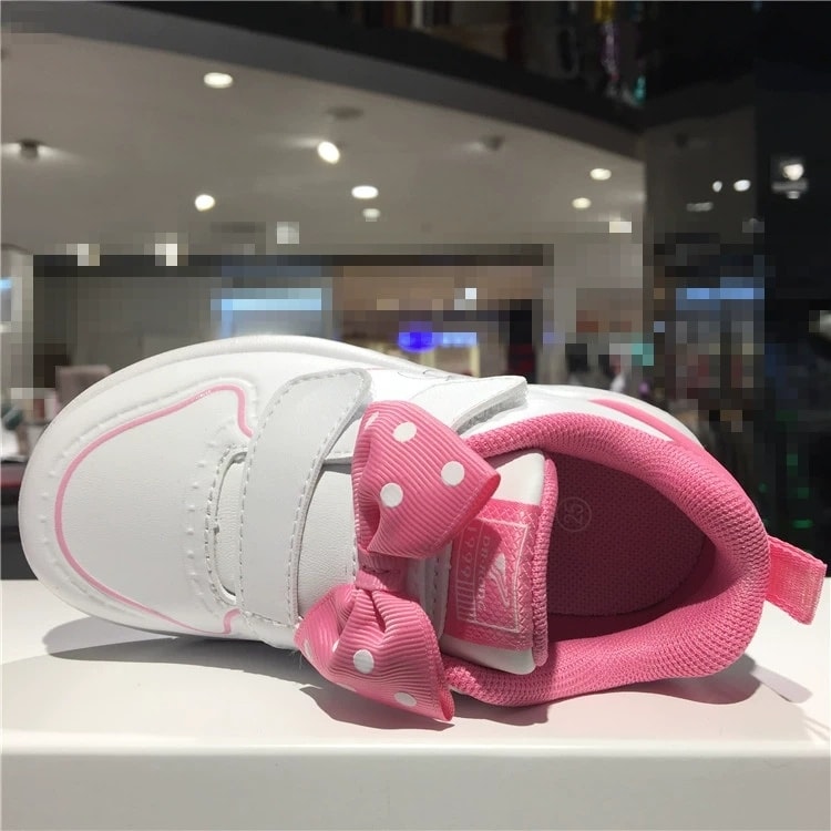 Baby shoes รองเท้าเพื่อสุขภาพเด็ก