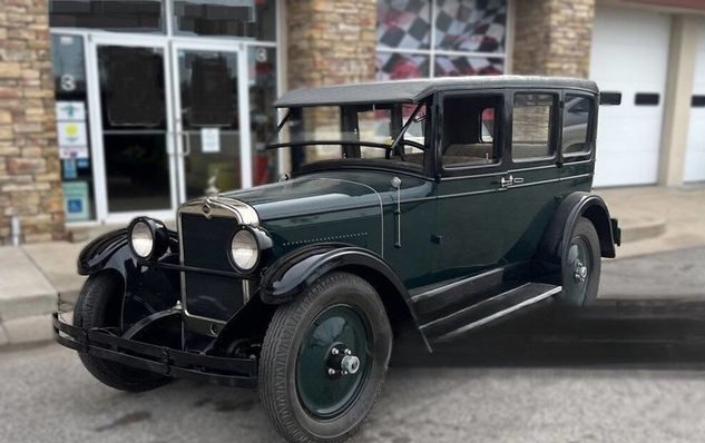This 1927 Nash Special Edition is finished in Dark Green with